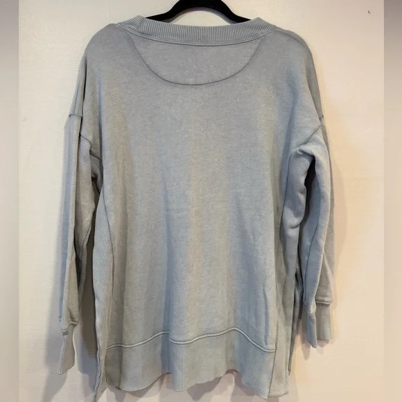 Aerie Oversized Side Slit Gray Blue Pullover Sweatshirt Size Small - Picture 2 of 5